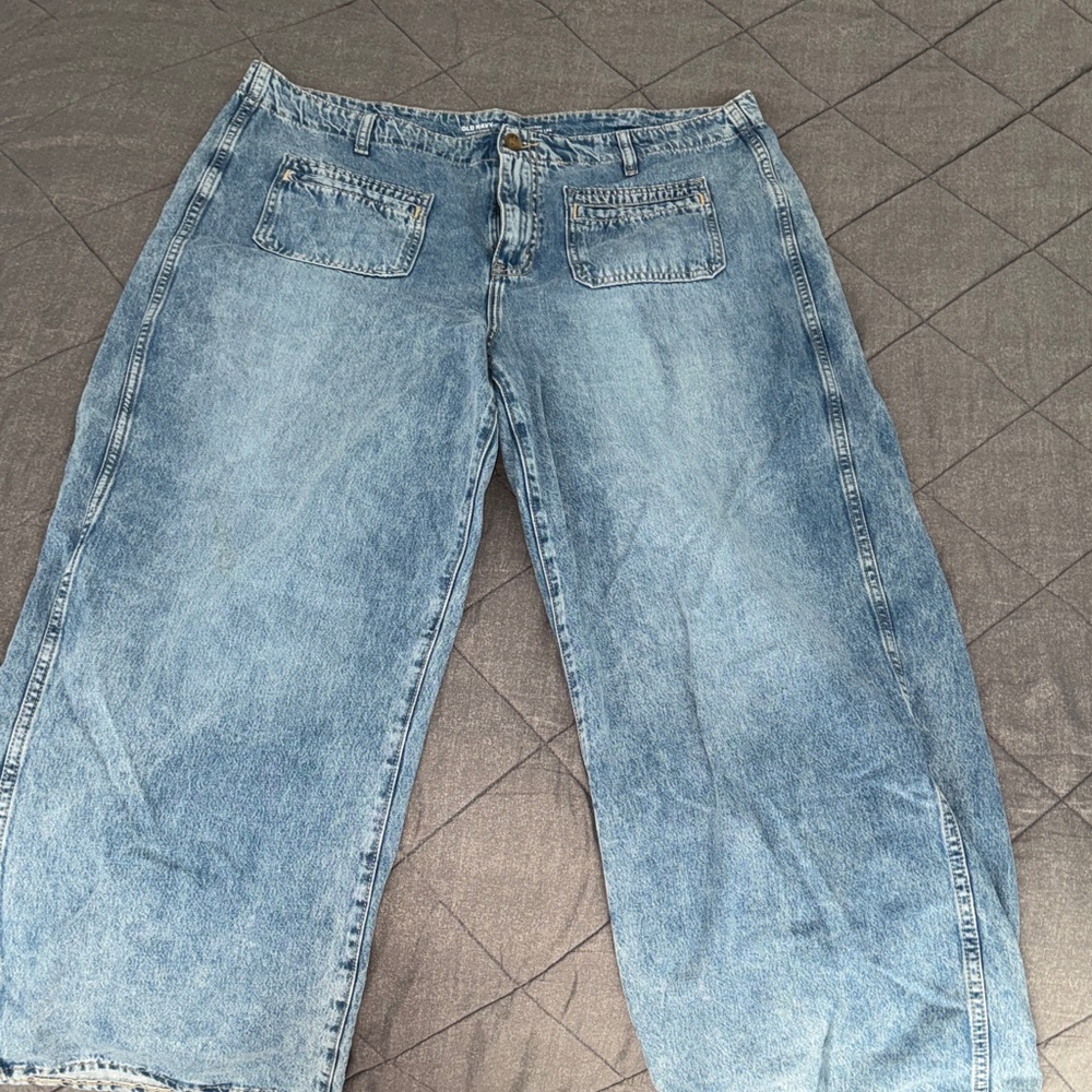 Vintage Light Wash Wide Leg Jeans